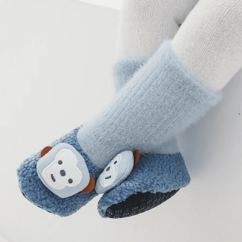 Sapatinho Meia De Inverno "Pezinho  Pelúcia"- Super Confortável, Quentinho e Antiderrapante