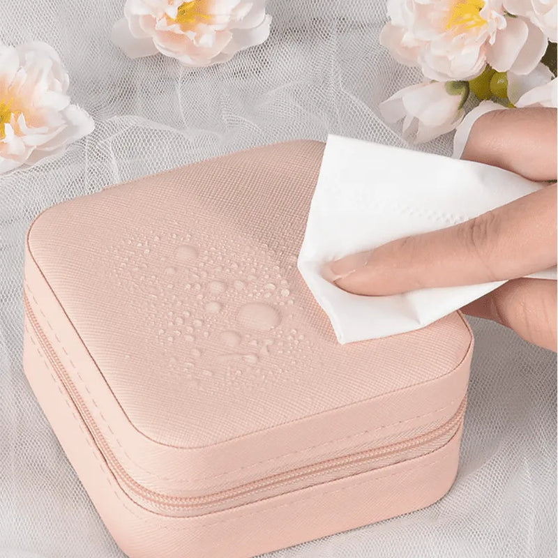 Kit De Pulseira e Berloques Infantil com 64 Peças MontaPrincess