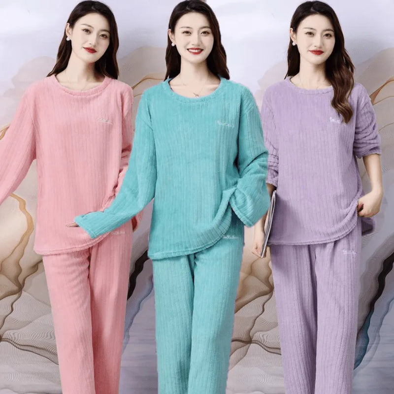 Pijama Feminino Warm Haven - Conjunto Com Calça e Camisa Longa Peluciado ou Calça Lisa | Tecido Macio, Confortável e Quentinho