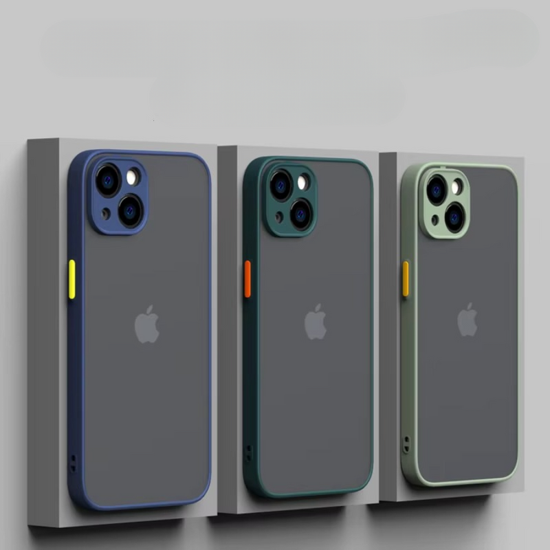 Capinha de Celular para Iphone Matte Translúcida Anti-impacto em Silicone