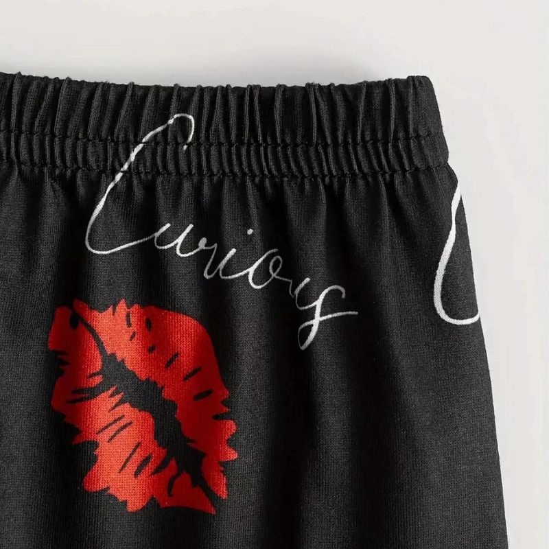 Pijama Feminino Kisses - Conjunto Top Cropped e Shorts Fresquinho LooseFit | Tecido Super Macio e Confortável