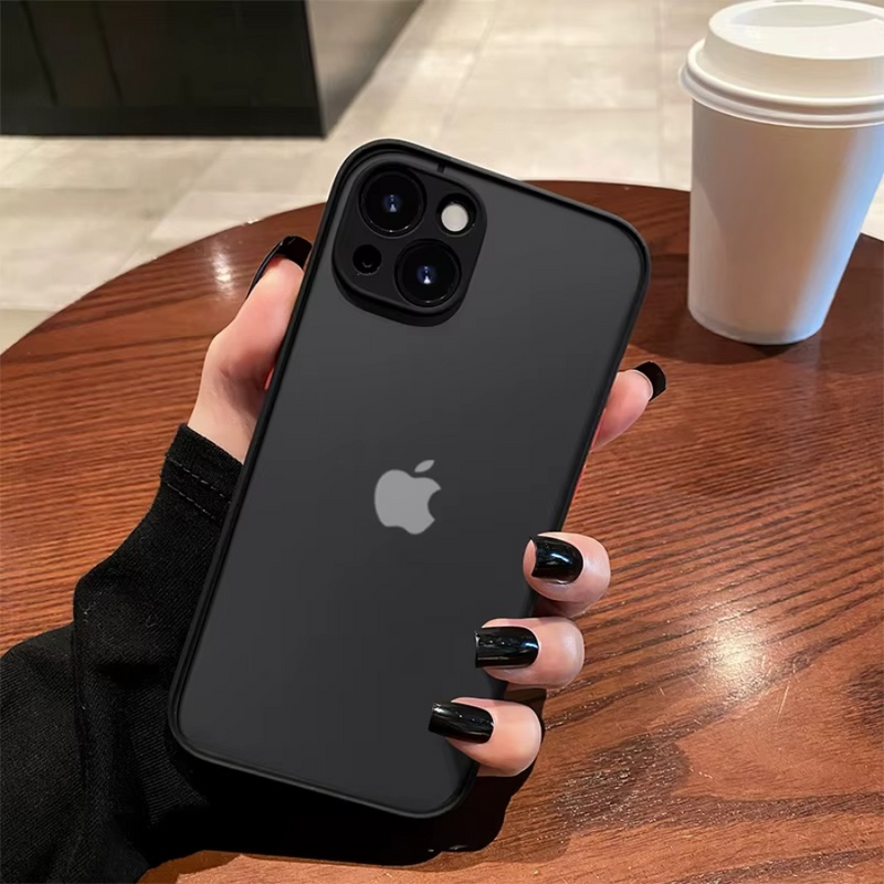 Capinha de Celular para Iphone Matte Translúcida Anti-impacto em Silicone