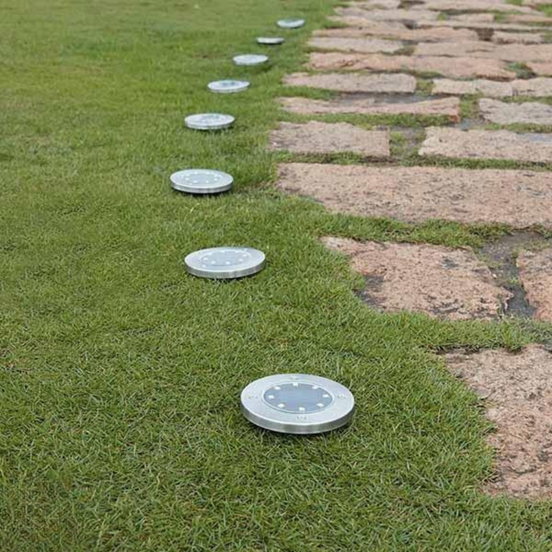 Kit 2 Luzes LED com 8 Pontos de Chão Impermeàveis a Energia Solar