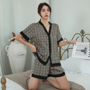 Pijama Feminino Golden Silk - Conjunto Shorts e Camisa Manga Curta em Seda Cetim Premium | Toque de Seda Super Confortável