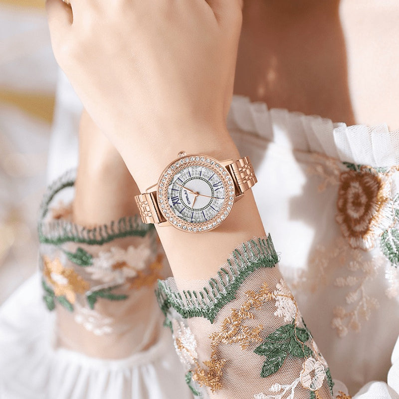 Relógio Feminino CRRJU CRISTAL DIAMOND - Vidro Lapidado, Cravejado Com Cristais de Zircônia, Movimento de Quartzo, Resistente à Água 30M