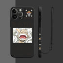 Capinha Iphone One Piece Luffy Procurado - Case de Alta Proteção e Com Cordão de Brinde