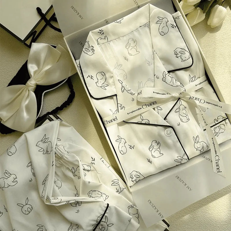 Pijama Feminino Serenade Conjunto Calça e Camisa Longa Em Seda Gelo Premium | Toque De Seda Confortável