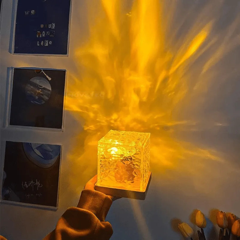 Luminária Cristal LED Magic Water - Efeito de Piscina e Aurora Boreal Para Decorar e Transformar o Ambiente [ÚLTIMAS 20 PEÇAS DISPONÍVEIS EM PROMOÇÃO]