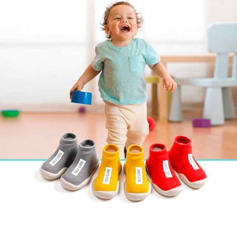 Sapatinho Meia Infantil com Sola Emborrachada Antiderrapante e Respirável com Cano Alto Self Care