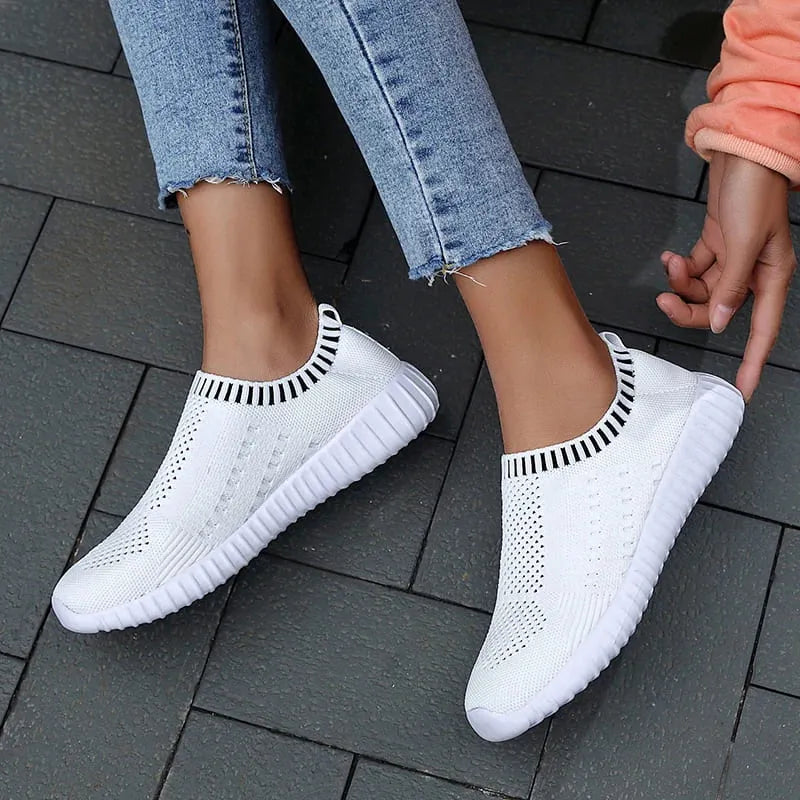 Tênis UrbanChic Tipo Meia Slip on - Feito Em Fibra Mesh Super Macia e Confortável | Vista Seu Tênis Como Uma Meia
