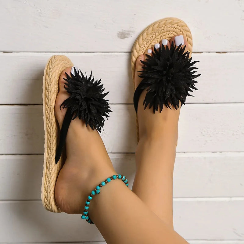 Sandália Plumes - Delicada e Impressionante