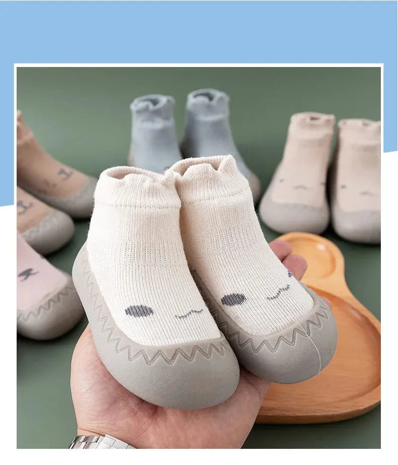 Sapatinho Meia Baby Walk - Fofinho e Confortável