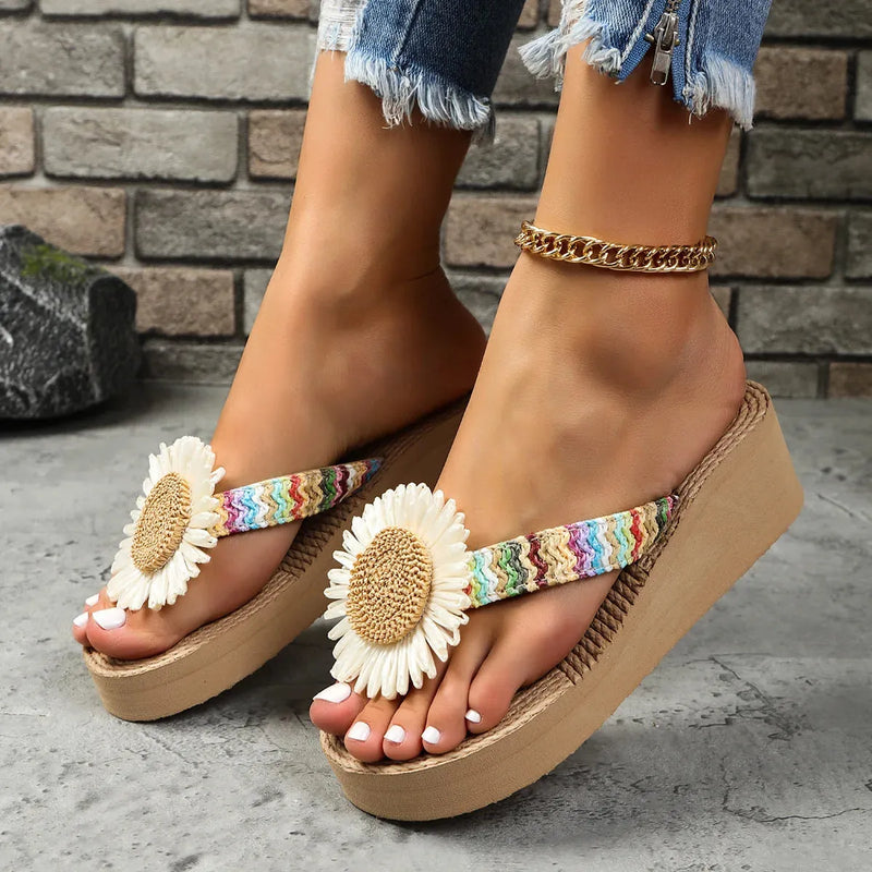 Sandália De Plataforma Sunflower Verão | A Escolha Ideal Para Passear Nos Dias Ensolarados