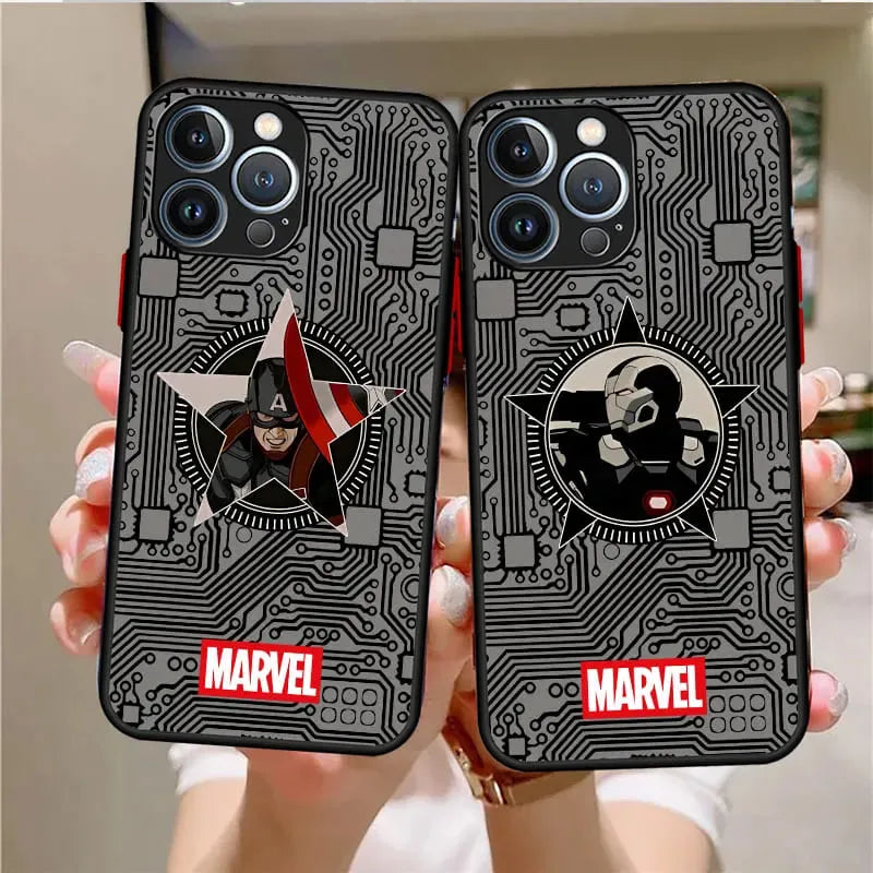 Capinha Iphone Marvel Emblema Vingadores - Case de Alta Proteção e Resistência