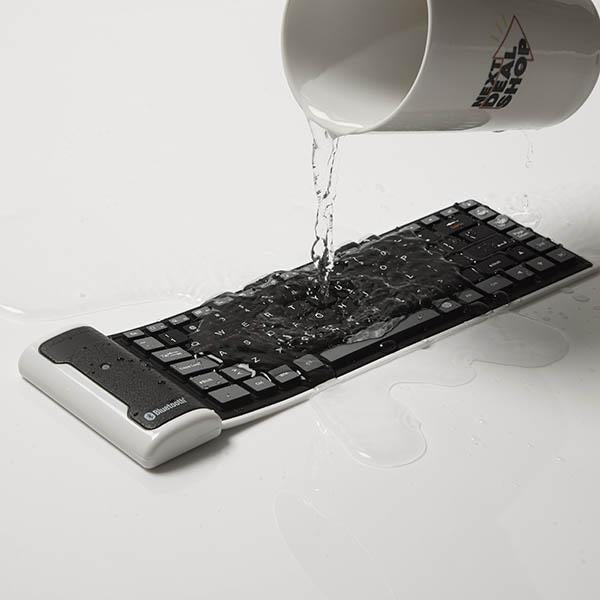 Teclado Bluetooth Dobrável Impermeável - Um teclado que você pode levar para qualquer lugar!