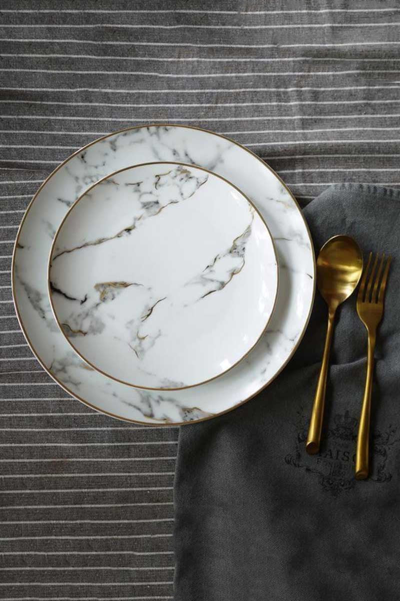 Prato Mármore Dourado Rom - Lusso Aurum