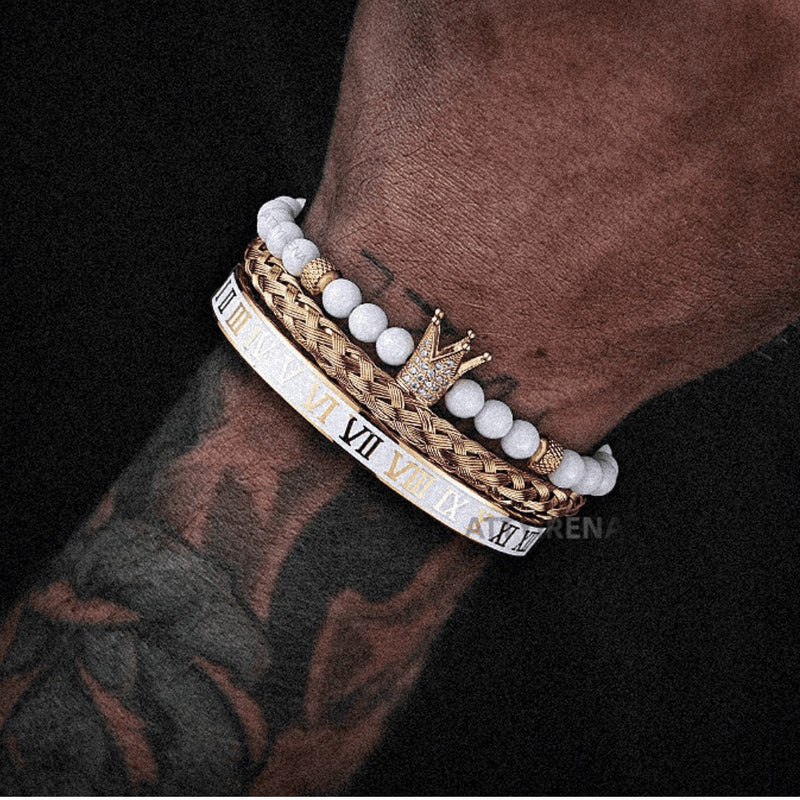 Kit 3 Pulseiras Premium Banhada a Ouro com Strass e Diversos Pingentes ROYAL