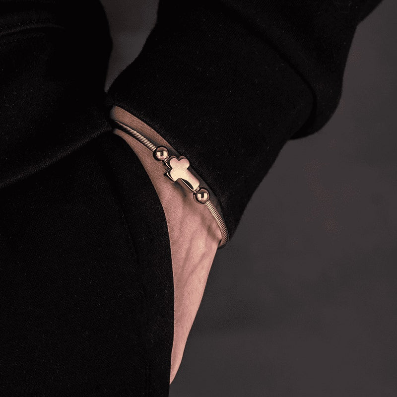 Conjunto 3 Pulseiras em Aço Inoxidável Banhada em Ouro e Prata Crucifixo PAI NOSSO