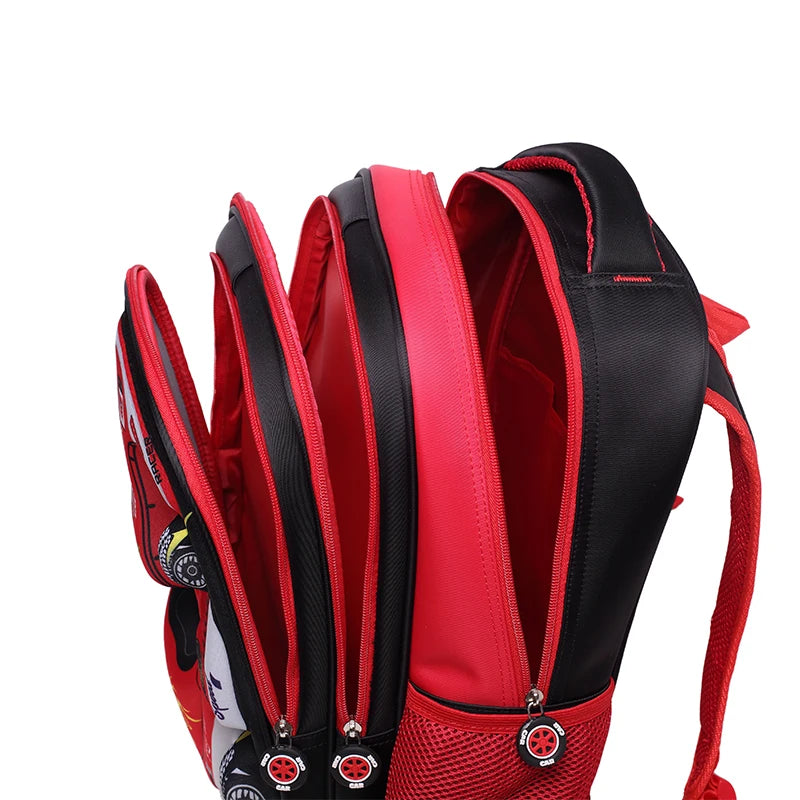 Mochila Infantil Carro de Corrida 3D - Seja o Mais Rápido da Turma