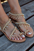 Sandália Rasteira Feminina com Pérolas e Cordão Decorado em Couro Celestial