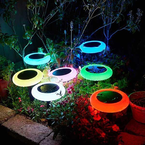 Lâmpada de Mudança de Cor com Energia Solar para Jardim