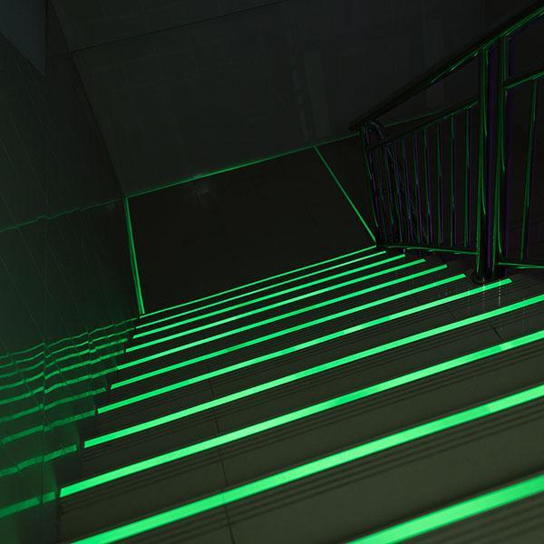 Fita Luminosa Autoadesiva que Brilha no Escuro 10m