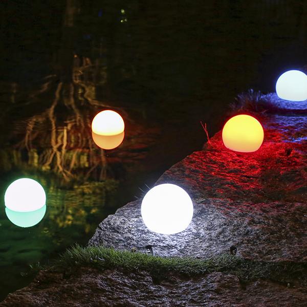 Luminária Portátil Esfera LED RGB Impermeável 12cm LuminaSphere