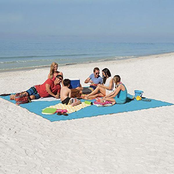 Tapete Esteira para Praia e Camping Vazada em Nylon