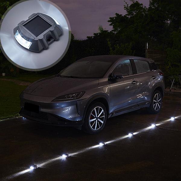 2 peças de Luzes LED Resistentes para Entrada de Automóveis à Energia Solar