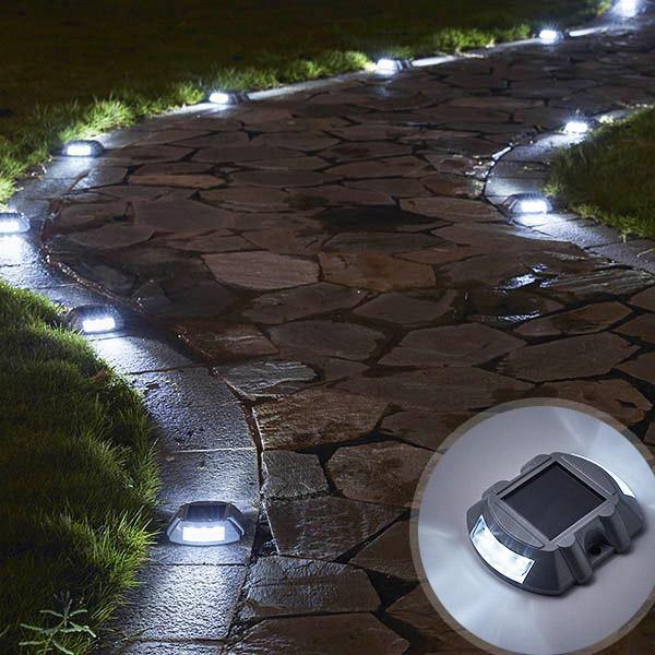 2 peças de Luzes LED Resistentes para Entrada de Automóveis à Energia Solar